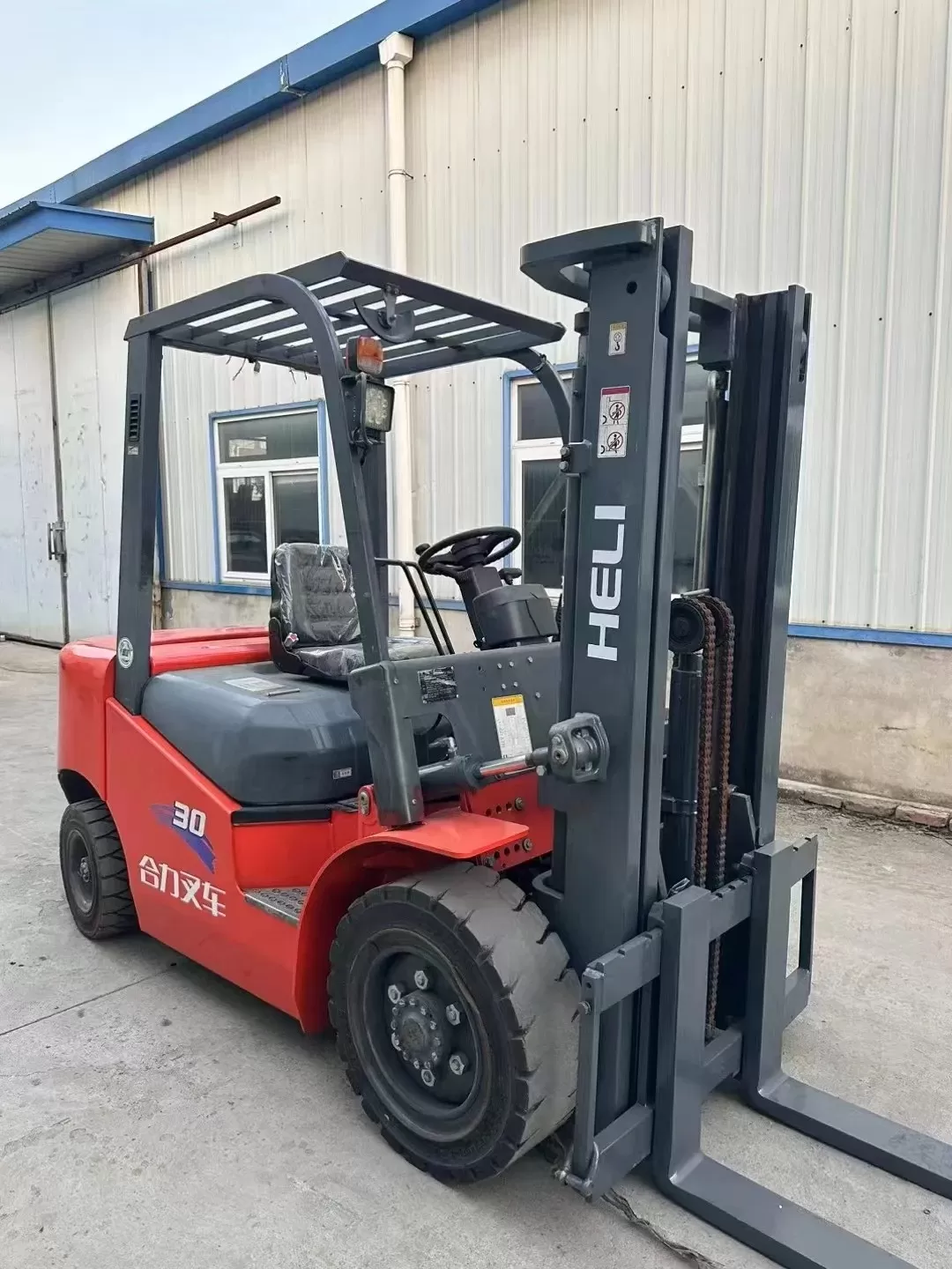 używany mini diesel forklift heli 3ton forklift