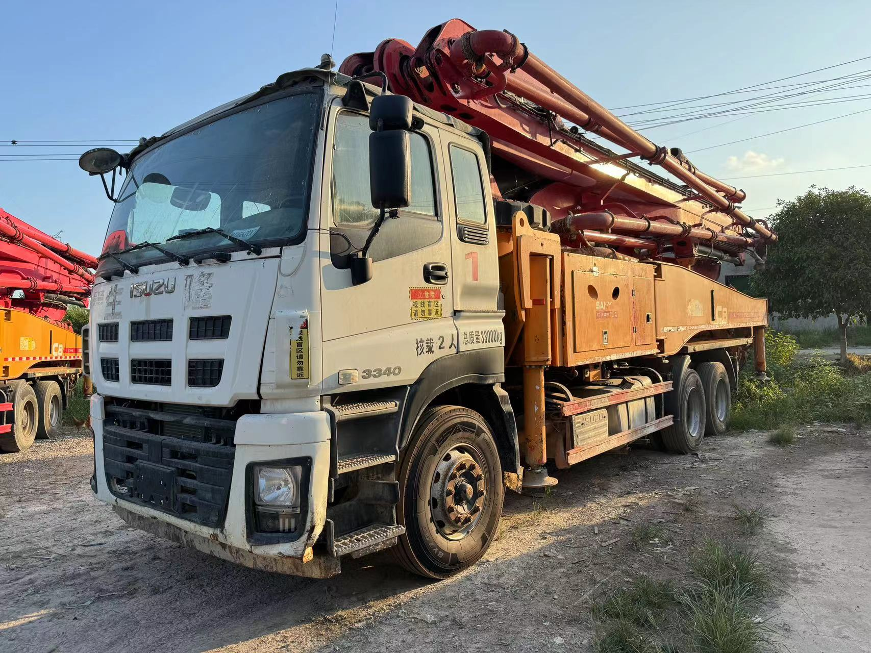 2015 sany boom pump 47m montowana na ciężarówce pompa do betonu na podwoziu isuzu