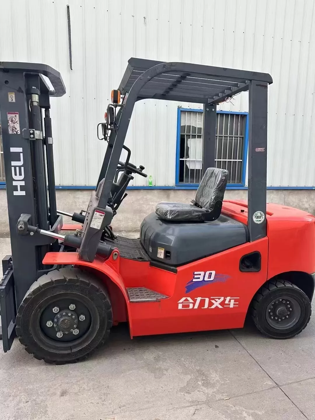 używany mini diesel forklift heli 3ton forklift