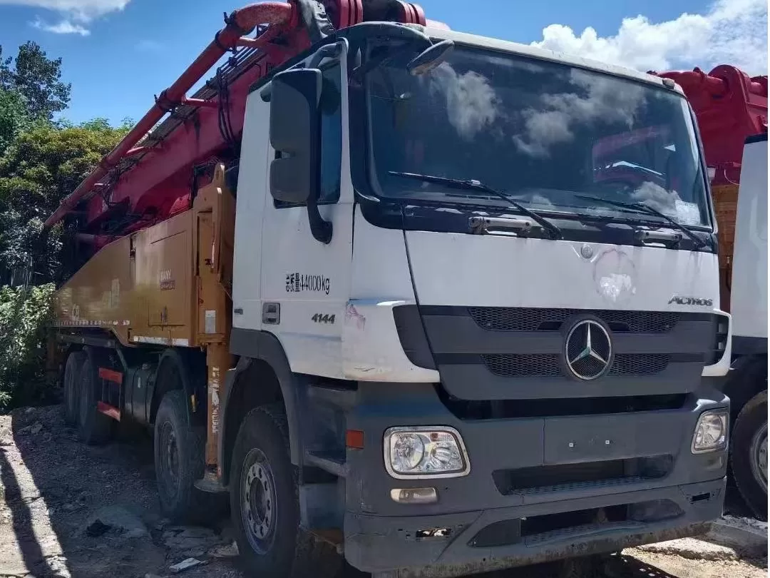 wysokiej jakości pompa do betonu sany boom 2018 56m montowana na ciężarówce na podwoziu benz